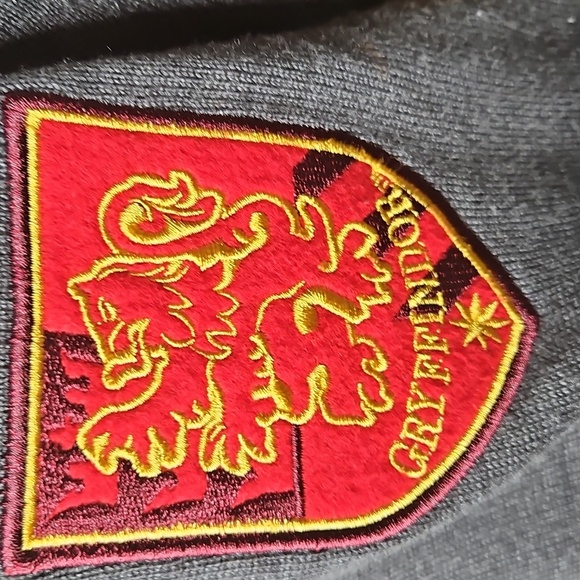 Harry Potter Gryffindor Cardigan Sweater Juniors Medium - Picture 2 of 5